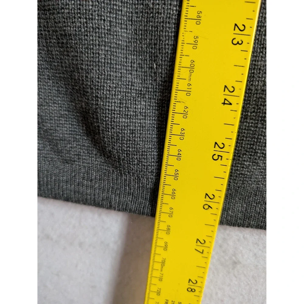 Abercrombie & Fitch crewneck red